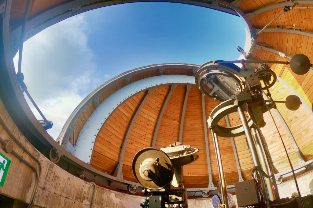 太陽塔望遠鏡（通称：アインシュタイン塔）のシーロスタット