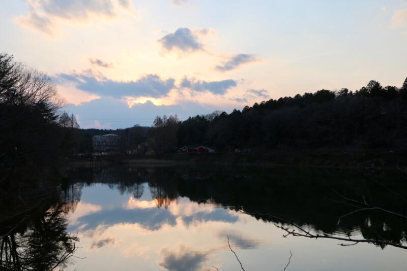 夕暮れの宮沢湖畔も素敵