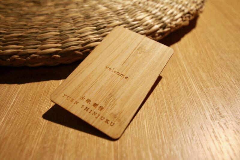 ONSEN RYOKAN 由縁 新宿のカードキーは竹製