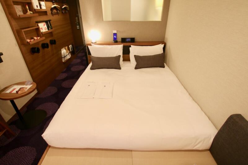 ホテル龍名館東京　寝る姿勢を自然なままキープする「エアーSX」は、点でカラダを包み込むような感じで朝までぐっすり