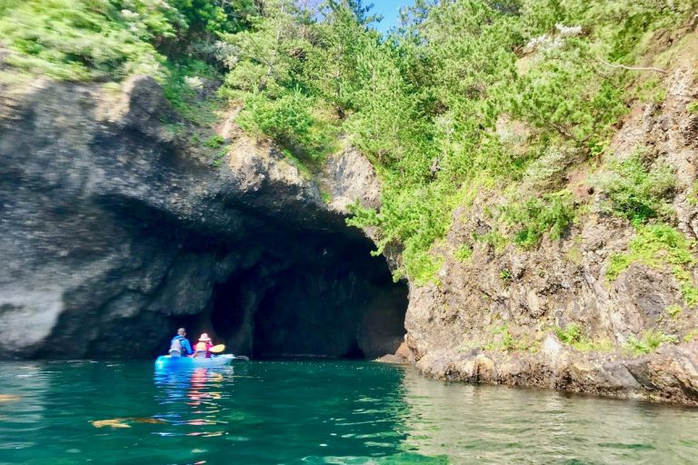佐渡島版 “青の洞窟”と呼ばれる竜王洞