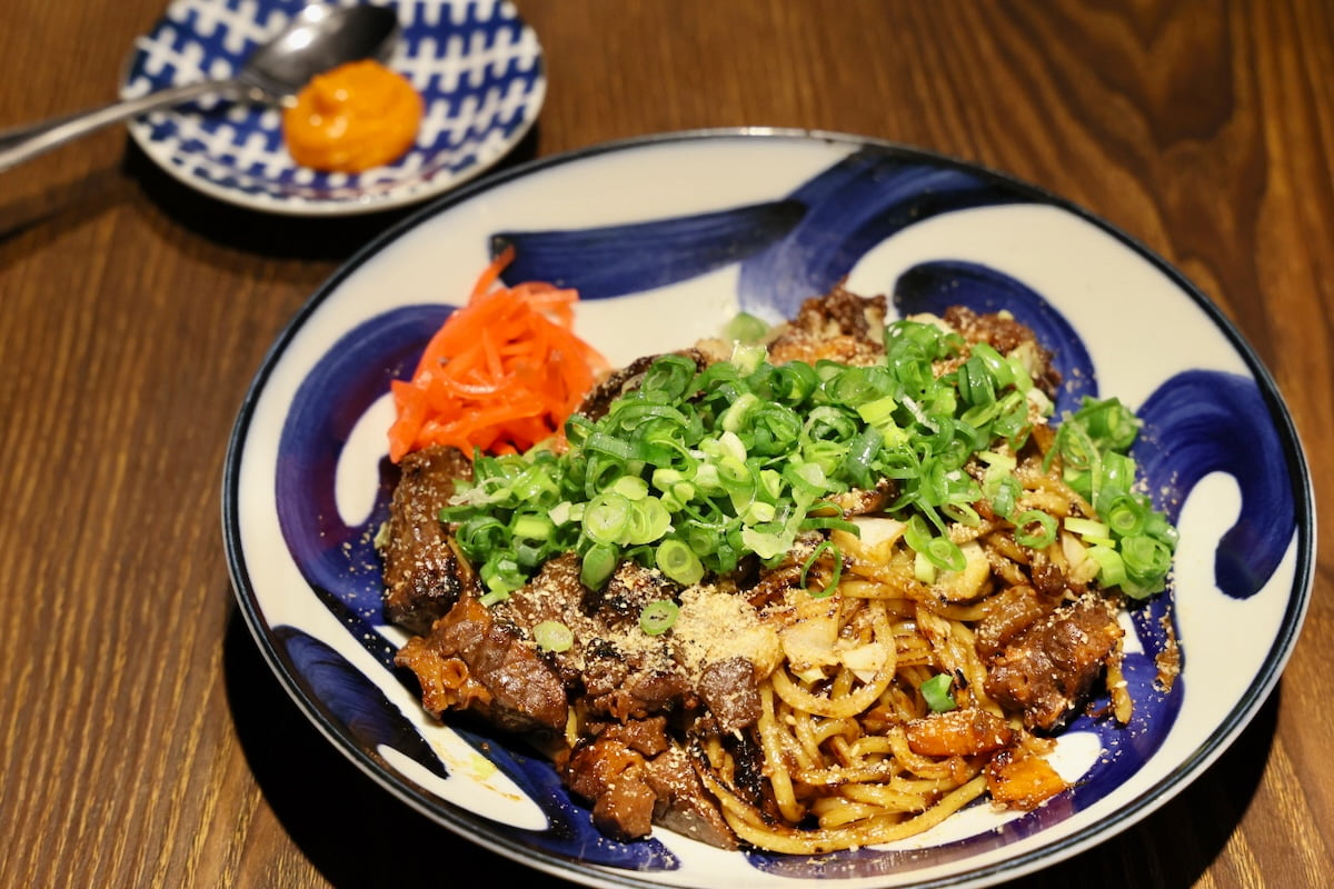 ホルモン焼きそば