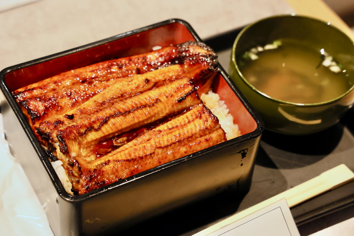 うな重「鰻重 黒優特大ご飯大」価格：2,640円（税込）