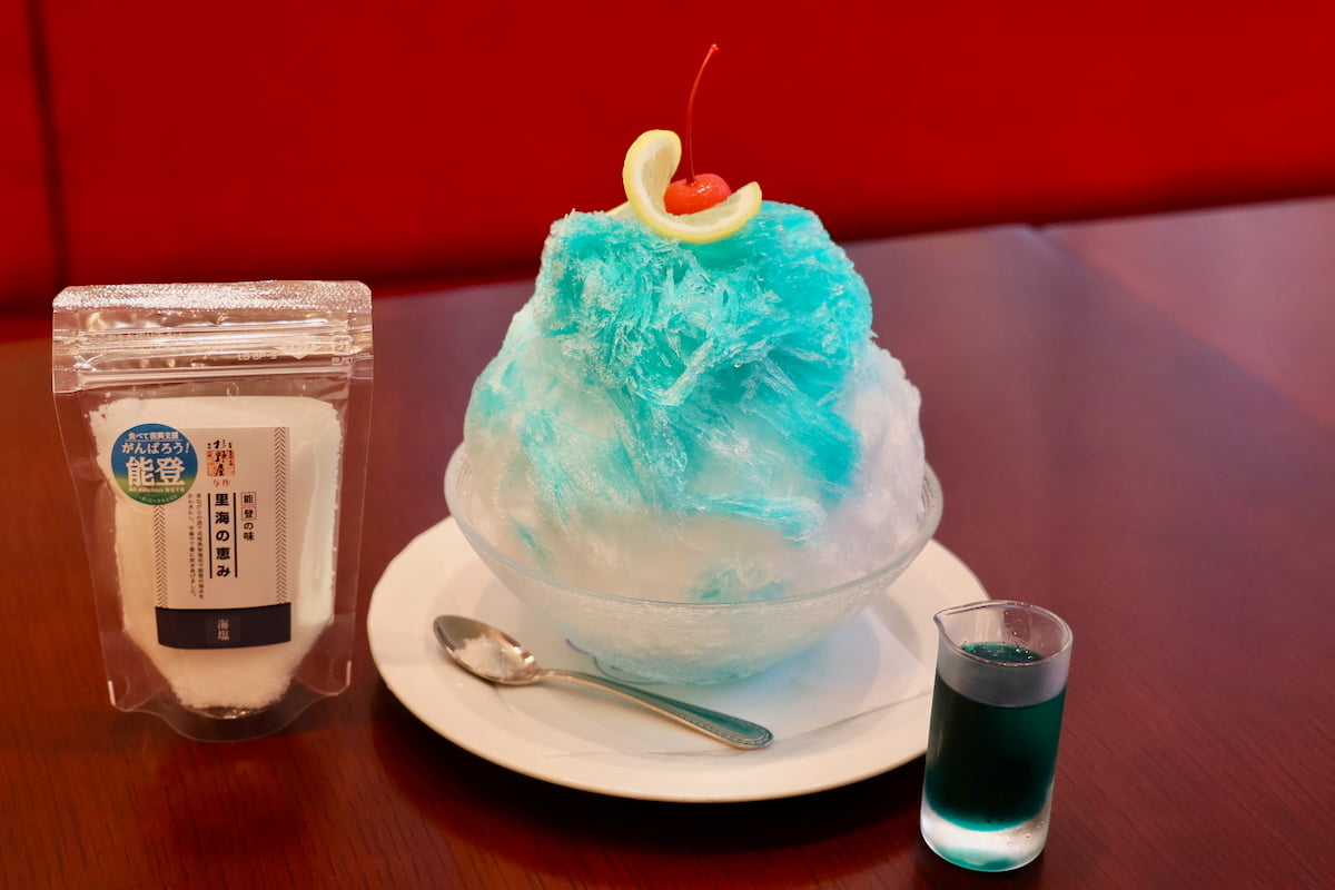 コロンバン原宿サロンに限定「大人のかき氷」が登場！食べて復興支援「塩ラムネ」
