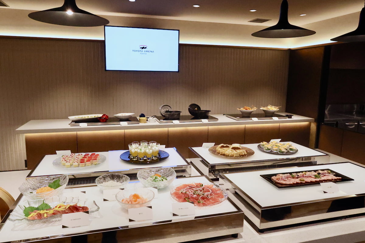 TOYOTA PREMIUM LOUNGE（1階／152名）
