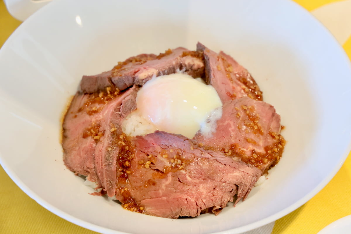 イケアレストラン「ローストビーフ丼」