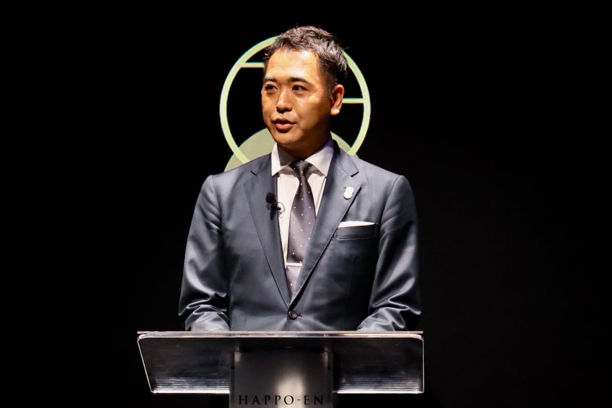 八芳園 取締役総支配人の関本敬祐さん