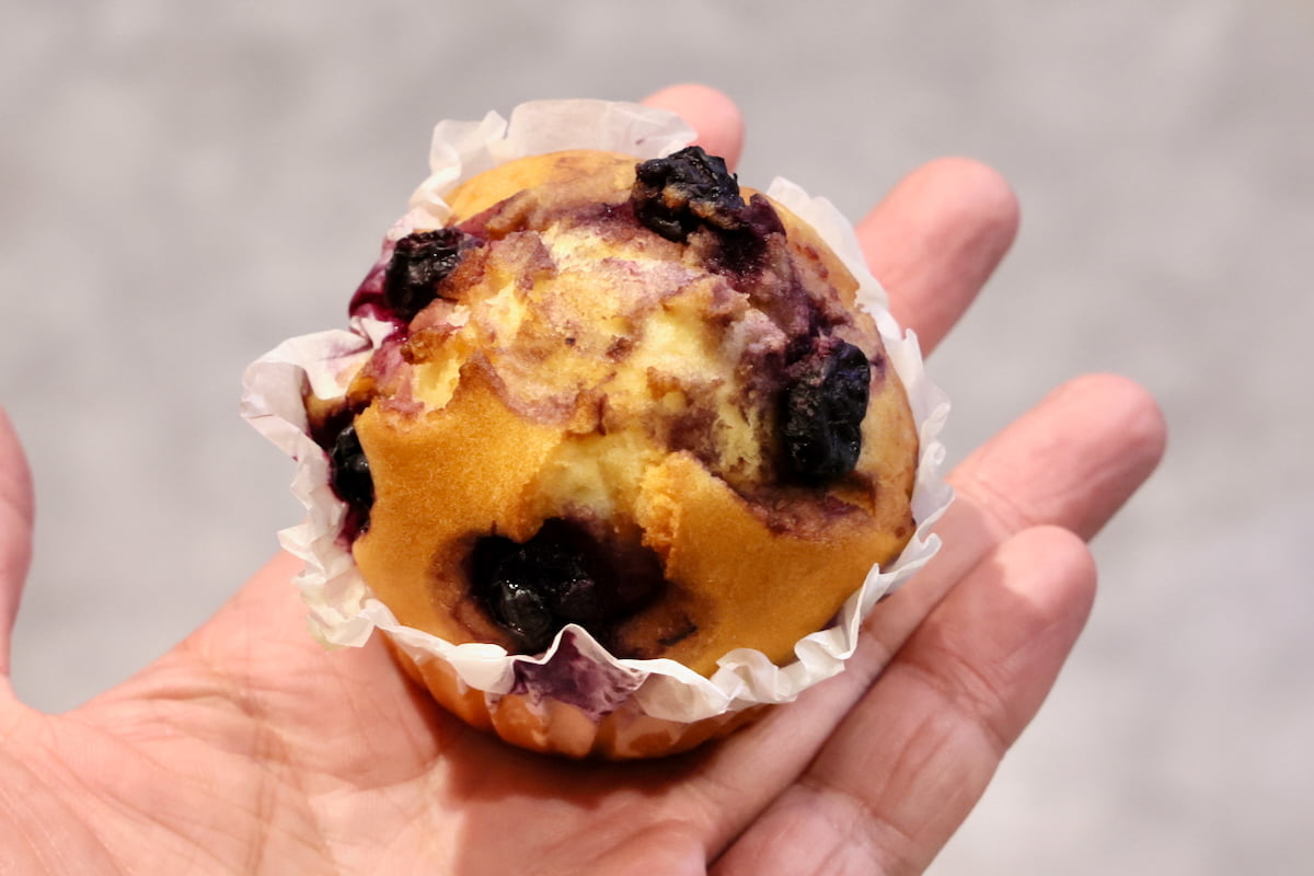 糖質低減の「ブルーベリーチーズ」マフィン