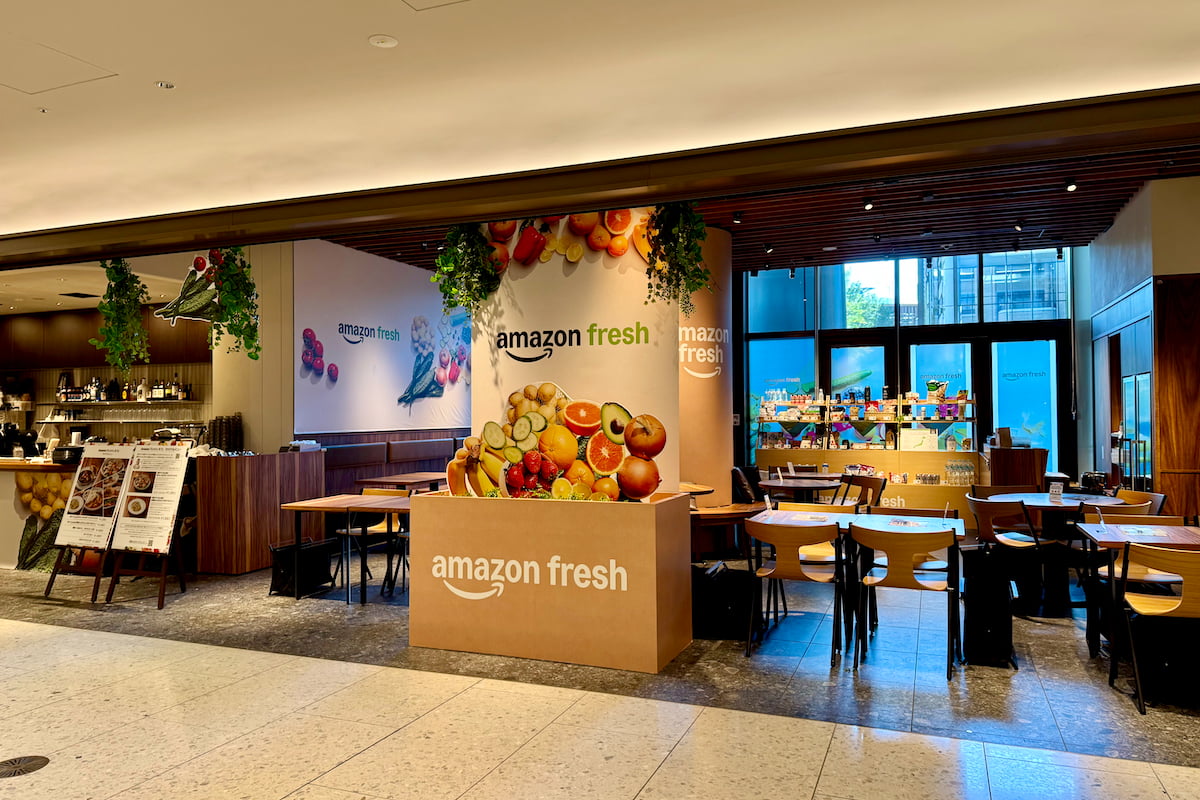 麻布台ヒルズにAmazonフレッシュ期間限定カフェをオープン！橋本マナミさん考案メニューも登場