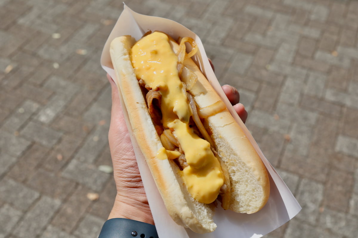 アップサイズ「ジンギスカンサンド」「焼きとんこつラーメン」