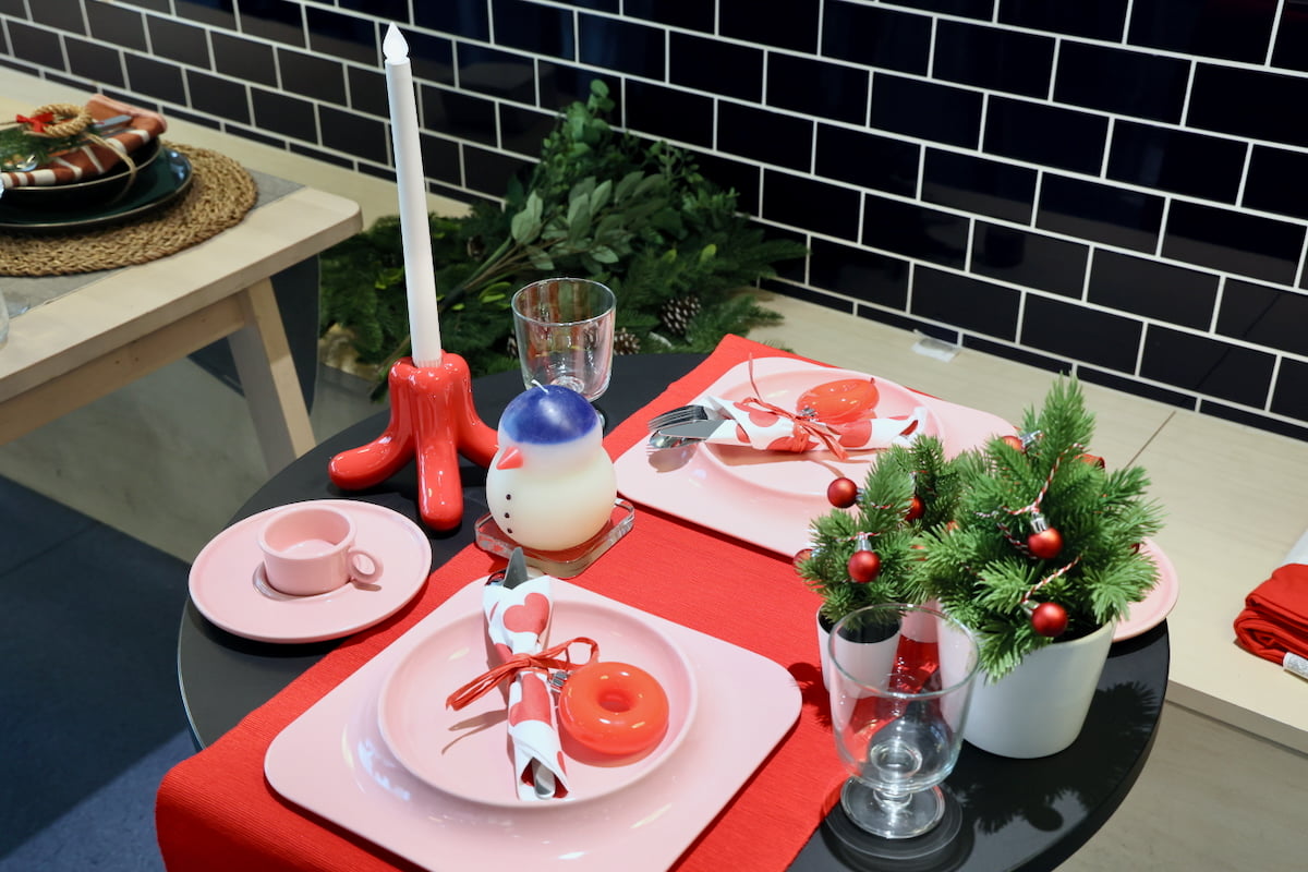 ピンク✕ 赤の“カラフル＆ポップ”なクリスマス