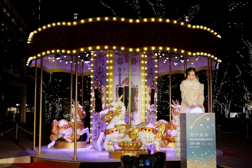 日本橋に「麒麟ゴーラウンド」初登場!カナエルNIHONBASHI 2025-26点灯式に藤田ニコルさんが登場