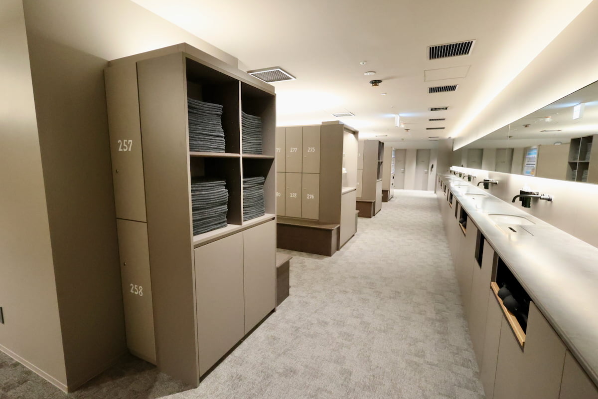 高輪SAUNAS 男性更衣室