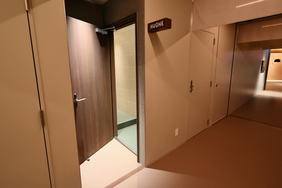 マグ万平さん監修のプライベートサウナ「HUONE」