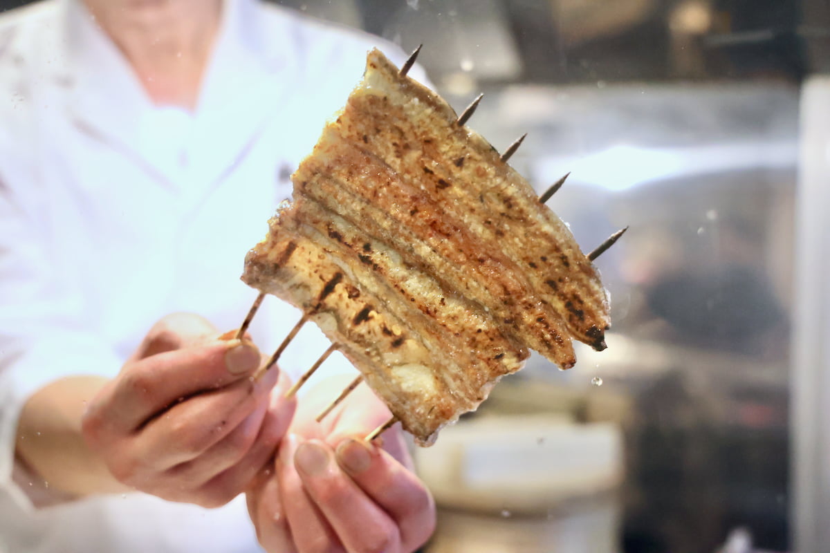 人形町の老舗「人形町 梅田」が事業承継で再出発!“百手返し”で焼く名物「梅田丼」を食べてみた