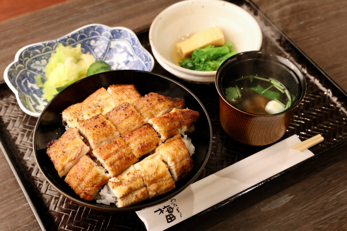 名物「梅田丼御膳」