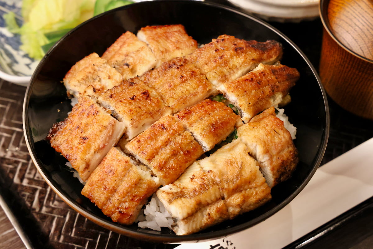 人形町の老舗「人形町 梅田」が事業承継で再出発!“百手返し”で焼く名物「梅田丼」を食べてみた