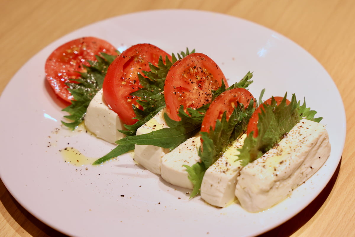 トーフのカプレーゼ