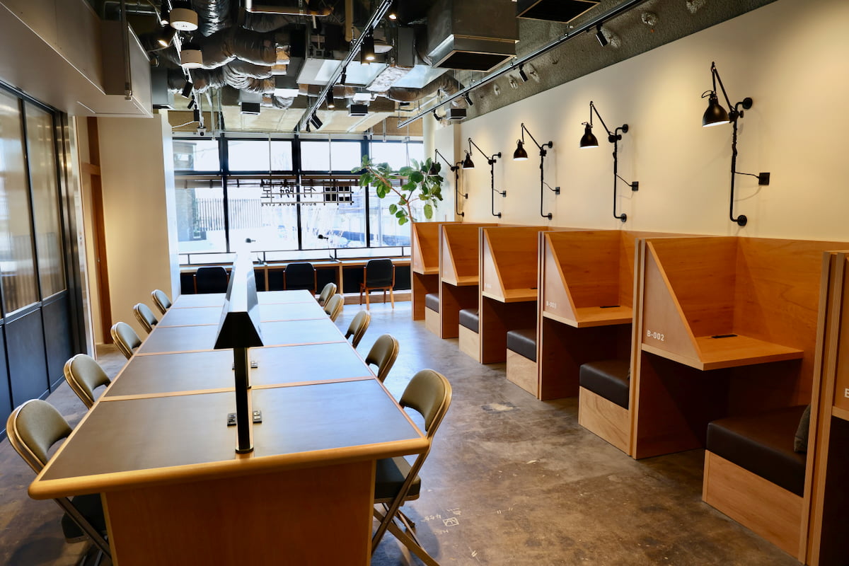 新たな文化発信拠点「有隣堂」（ザ レガシー（旧横浜市庁舎行政棟 B1階・1階・2階）【有隣堂】Cultivate Space