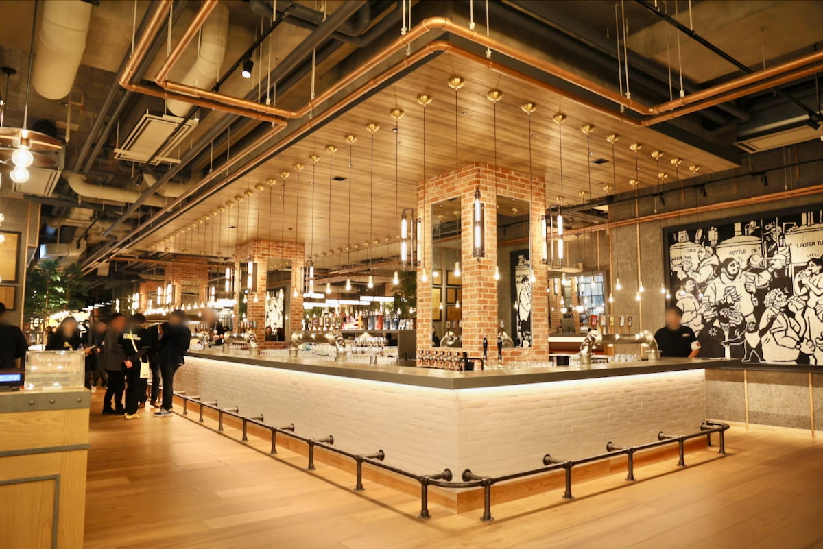 品川駅直結の新名所「よなよな東京ブルワリー」開業！醸造所併設のレストランを体験