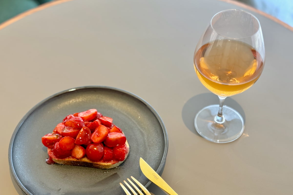 OMOベーカリー|“パンの街・横浜”を楽しむ新提案 パン飲みも