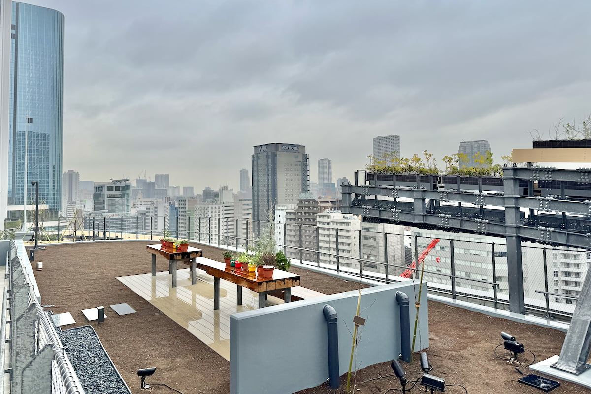 野菜やハーブなどの栽培を行う庭園