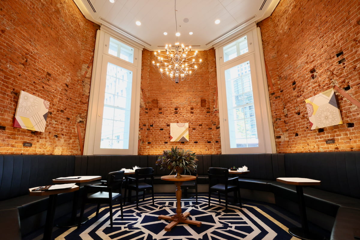 東京駅の北ドームで“時を味わう”。歴史空間に誕生したカフェ「TOKYO STATION CAFE」を体験してきた