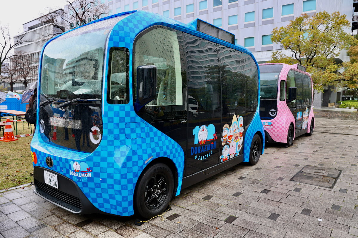 ドラえもん仕様にラッピングした「PALETTE RIDE」