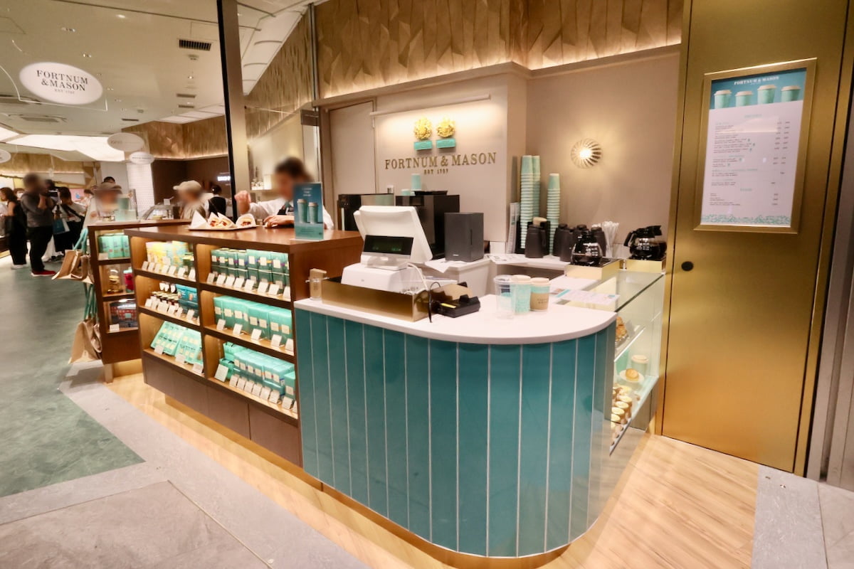 英国王室御用達「フォートナム・アンド・メイソン」のティースタンドが日本初出店