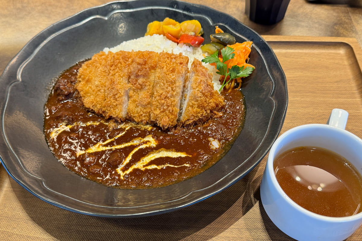 大涌谷カツカレー