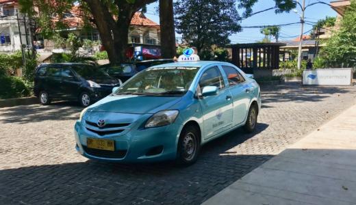 バリ島でタクシー乗るならブルーバードタクシーがおすすめ！アプリの便利な利用方法を解説