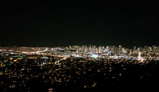 【ハワイ】ホノルルNo.1夜景スポットの「タンタラスの丘」で絶景を見てきた