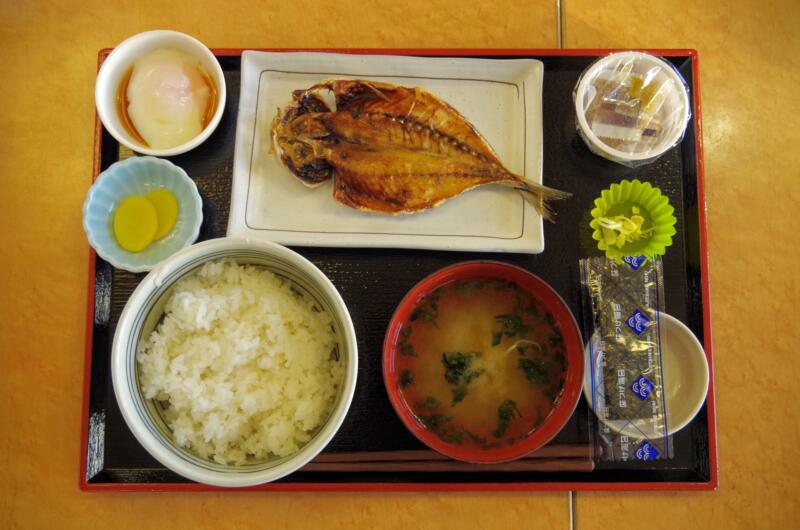 【安くてお得】日の出を拝みながら朝ごはんが食べられる絶景温泉が伊東にあった